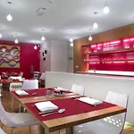 Hotel La Cour Des Augustins Boutique Gallery Design
