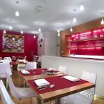 La Cour Des Augustins Boutique Gallery Design Hotel