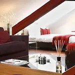 La Cour Des Augustins Boutique Gallery Design Hotel