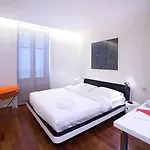 La Cour Des Augustins Boutique Gallery Design Hotel