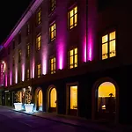 La Cour Des Augustins Boutique Gallery Design Hotel