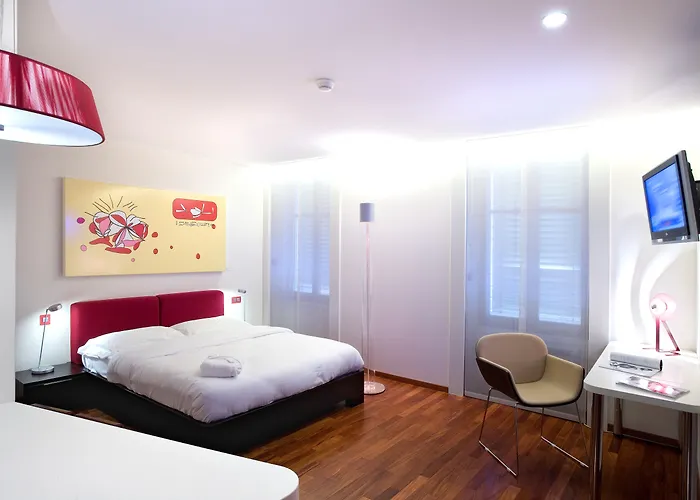 La Cour Des Augustins Boutique Gallery Design Hotel