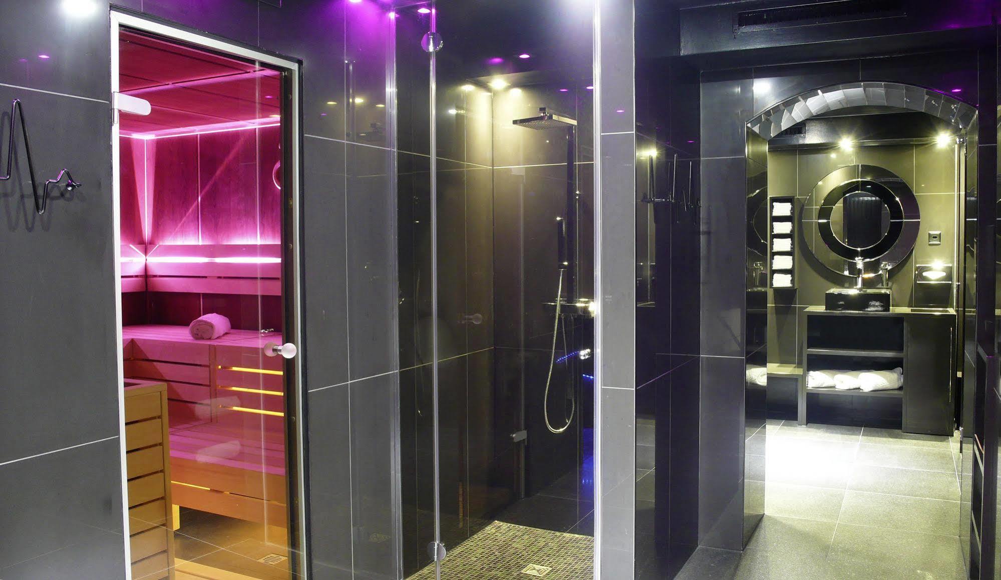 Hotel La Cour Des Augustins Boutique Gallery Design Geneva