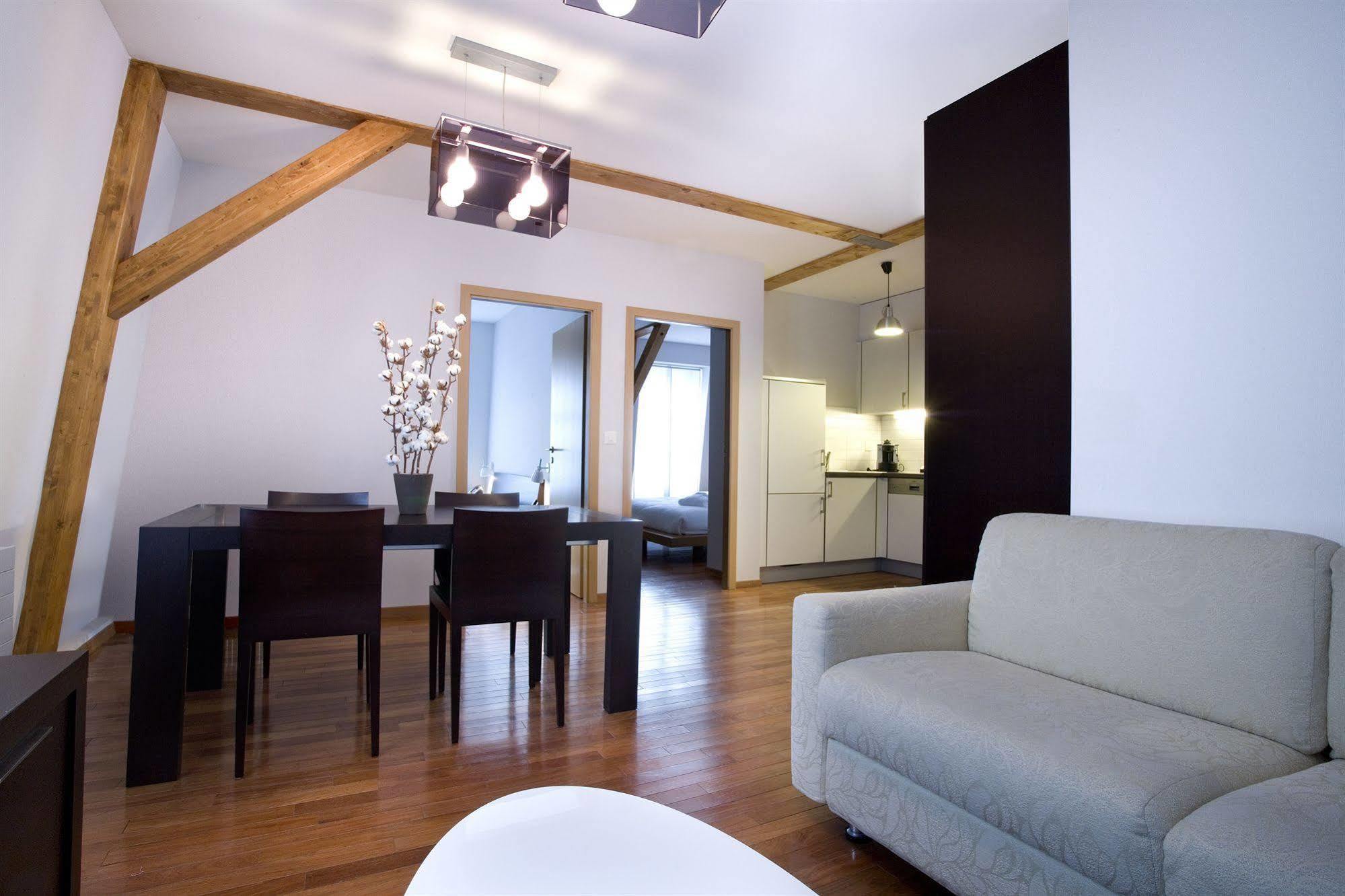 La Cour Des Augustins Boutique Gallery Design Hotel Genebra