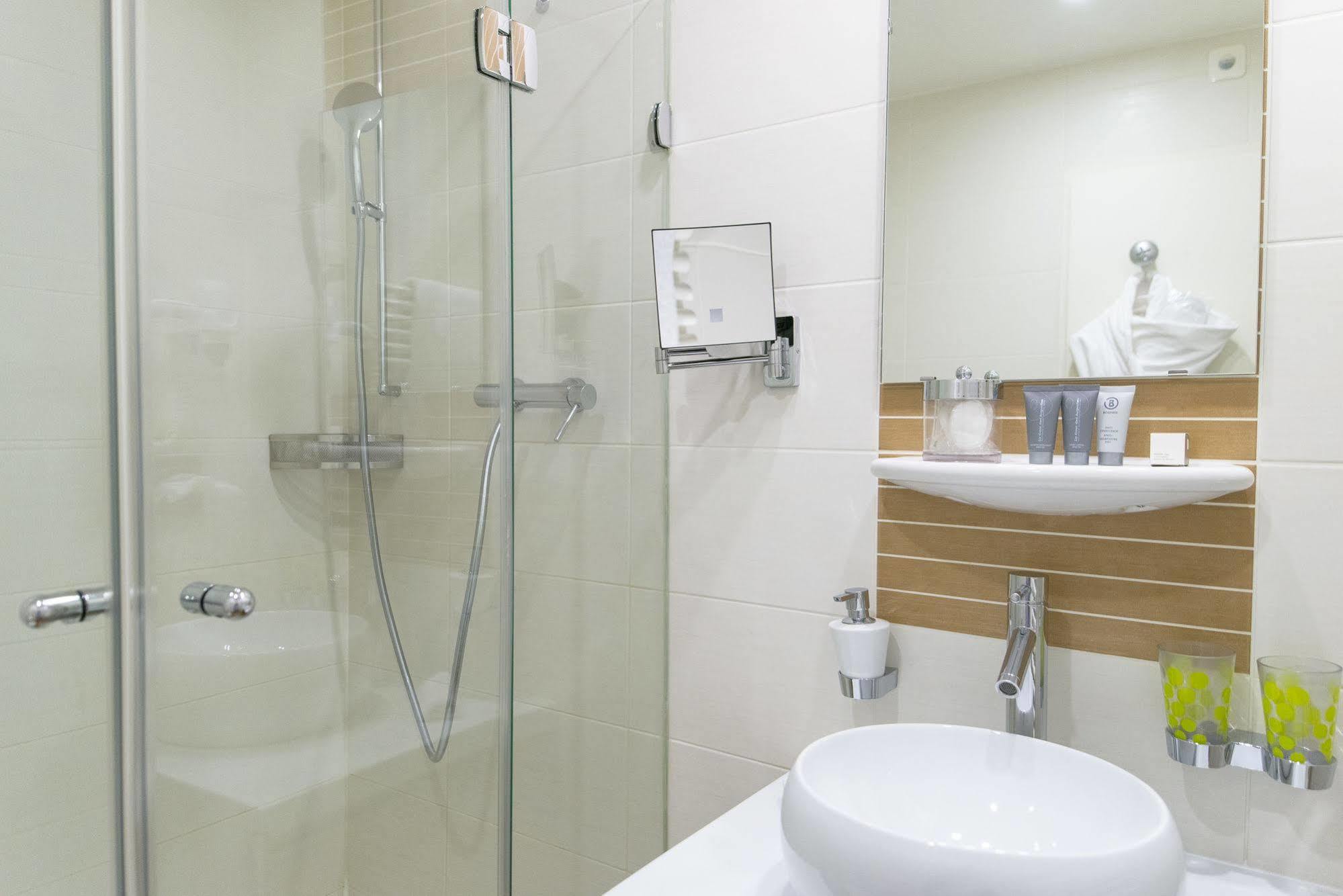 La Cour Des Augustins Boutique Gallery Design Hotel