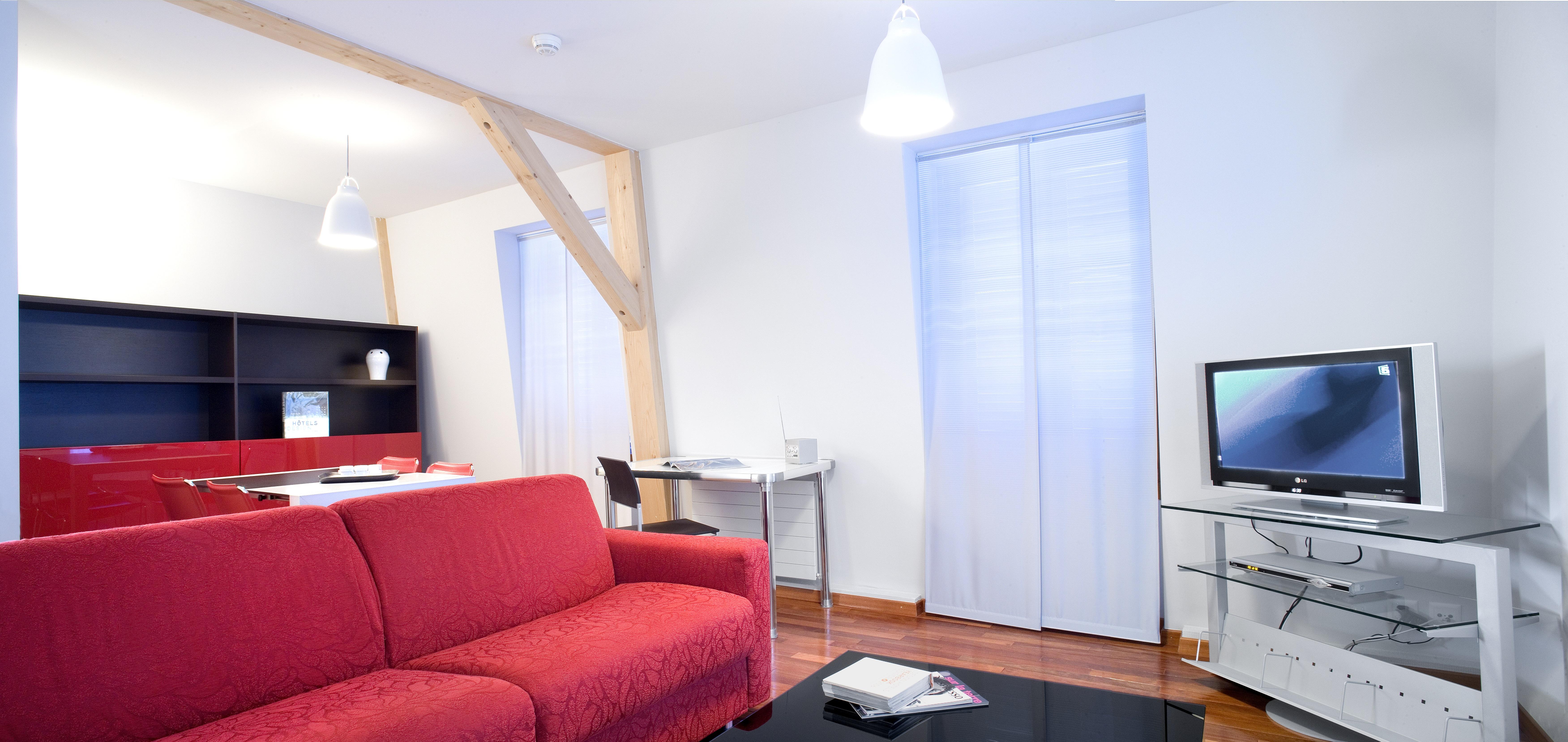 La Cour Des Augustins Boutique Gallery Design Genève